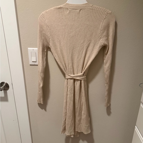 Mango Cream Ribbed Knit Top - Picture 3 of 3